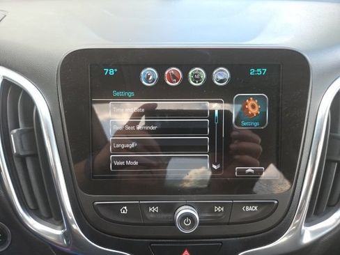 Used 2018 Chevrolet Equinox LT w/ Sun & Infotainment Package AWD/4WD image 24