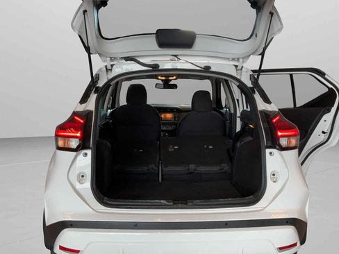 Used 2022 Nissan Kicks S FWD image 25
