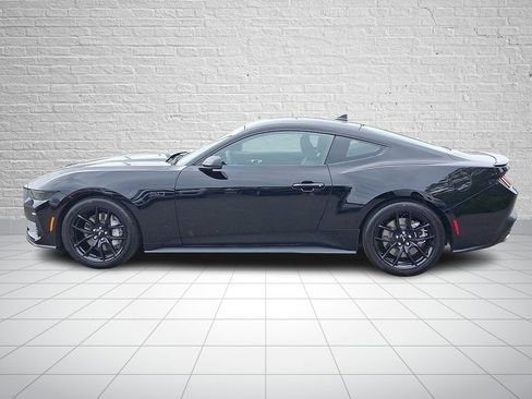 Used 2025 Ford Mustang GT Premium RWD image 7