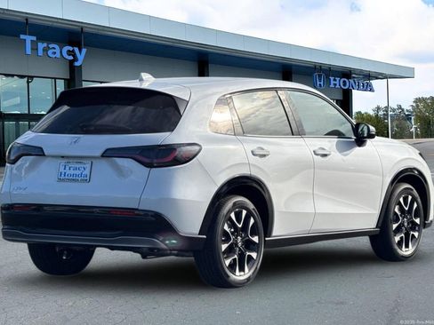 New 2027 Honda HR-V EX-L image 6
