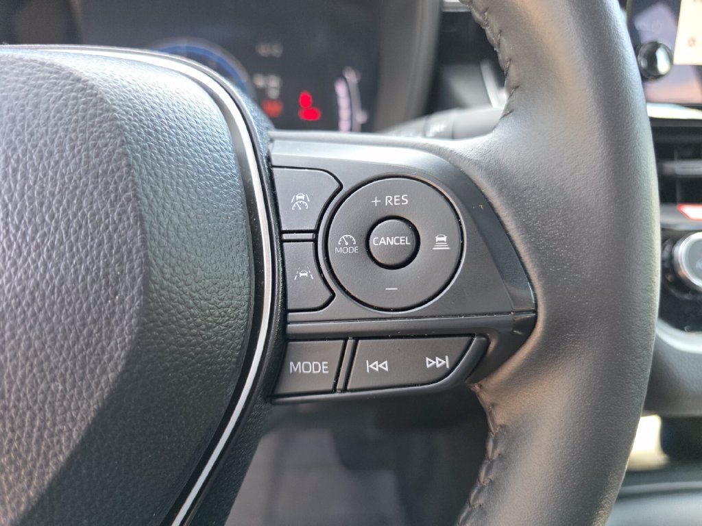 Used 2026 Toyota Corolla SE FWD image 30