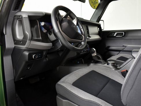 Used 2023 Ford Bronco Big Bend image 14