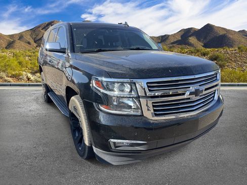 Used 2020 Chevrolet Tahoe Premier AWD/4WD image 3