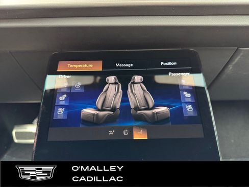 New 2026 Cadillac Vistiq Luxury w/ LPO, Floor Liner Package AWD/4WD image 20
