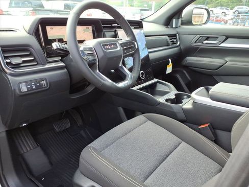 New 2026 GMC Terrain Elevation w/ LPO, Floor Liner Package image 11