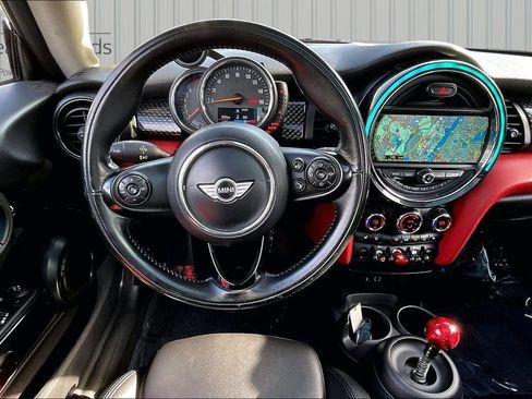 Used 2016 MINI Cooper S FWD image 8