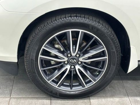 Used 2024 Volkswagen Atlas SE AWD/4WD image 6