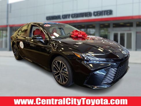 Certified 2026 Toyota Camry XLE image 1