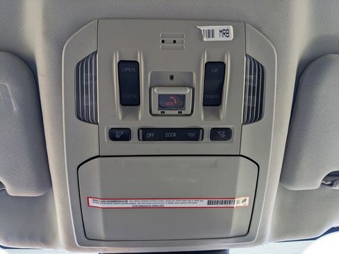 Used 2021 Toyota Highlander XLE image 63