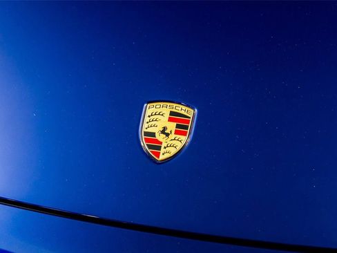 Used 2024 Porsche 911 Carrera GTS w/ Premium Package RWD image 25
