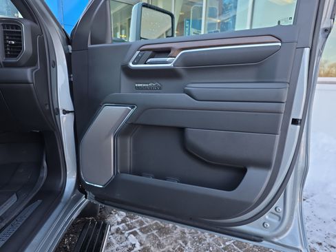 Used 2024 Chevrolet Silverado 1500 High Country w/ High Country Premium Package image 28