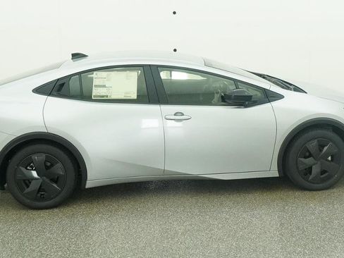 New 2026 Toyota Prius LE FWD image 14