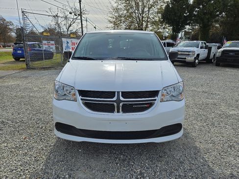 Used 2017 Dodge Grand Caravan SE w/ Power Window Group image 8