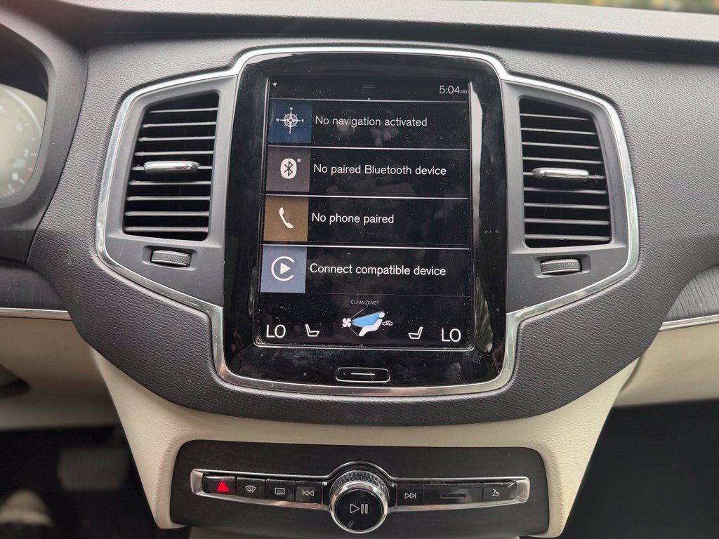 Used 2020 Volvo XC90 T5 Momentum AWD/4WD image 26
