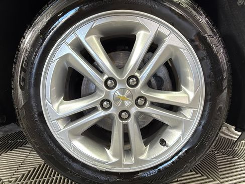 Used 2017 Chevrolet Cruze LT w/ Convenience Package FWD image 31