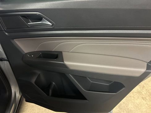 Used 2023 Volkswagen Atlas Cross Sport SEL R-Line image 43