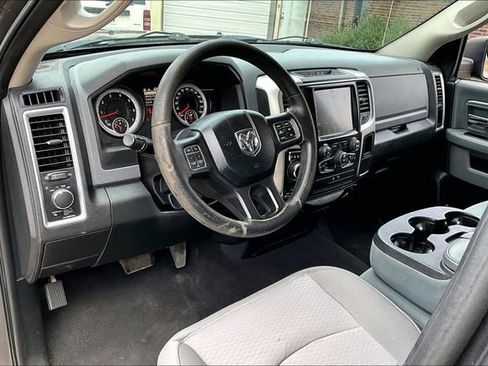 Used 2017 RAM 1500 Classic SLT image 13
