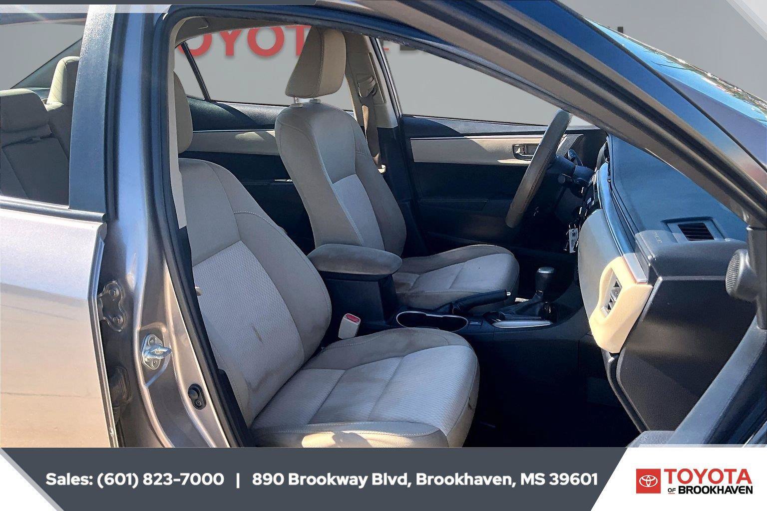 Used 2015 Toyota Corolla FWD image 6