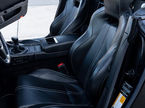 Used 2015 Aston Martin V8 Vantage GT image 17