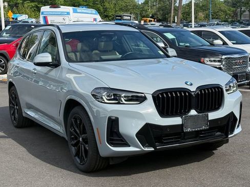 Certified 2024 BMW X3 xDrive30i w/ Premium Package AWD/4WD image 3