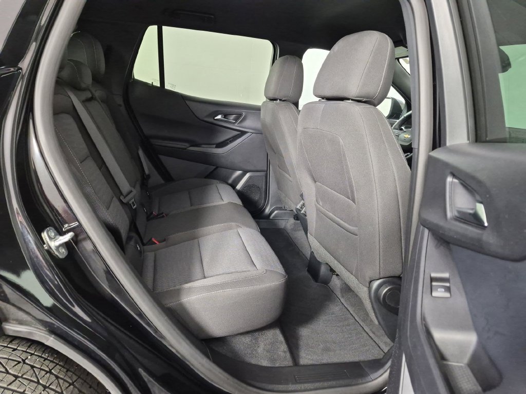 Certified 2026 Chevrolet Equinox LT FWD image 33