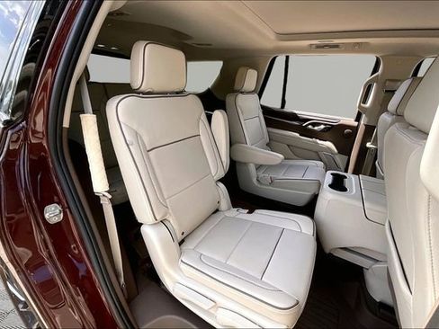 Used 2023 GMC Yukon Denali RWD image 17