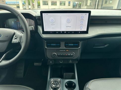 New 2026 Ford Maverick Lobo image 17