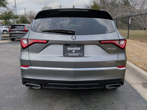 Used 2023 Acura MDX SH-AWD w/ Advance Package image 8