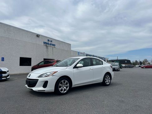 Used 2013 MAZDA MAZDA3 i SV image 31