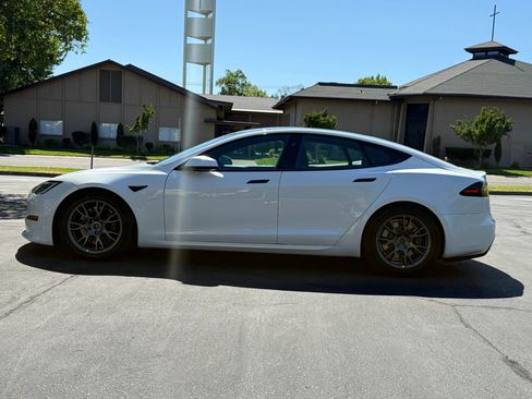 Used 2022 Tesla Model S Standard Range image 8
