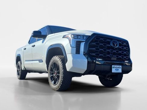 Used 2022 Toyota Tundra Platinum image 25
