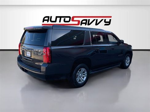 Used 2017 Chevrolet Suburban LS image 5