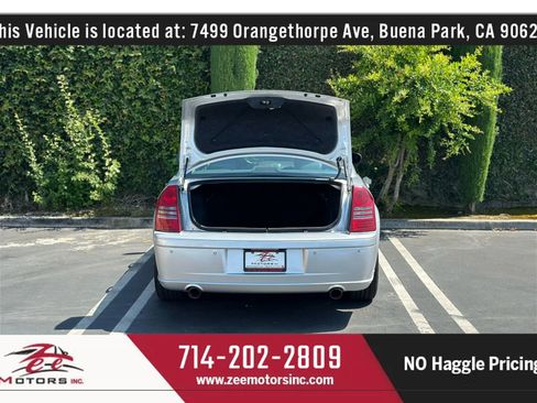 Used 2005 Chrysler 300 SRT8 w/ SRT Option Group II image 14