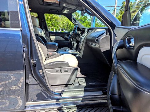 Used 2019 INFINITI QX80 Limited w/ All-Season Package image 36