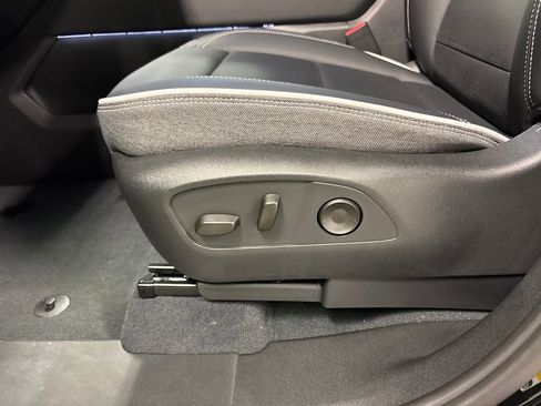 New 2026 GMC Sierra EV Elevation image 25