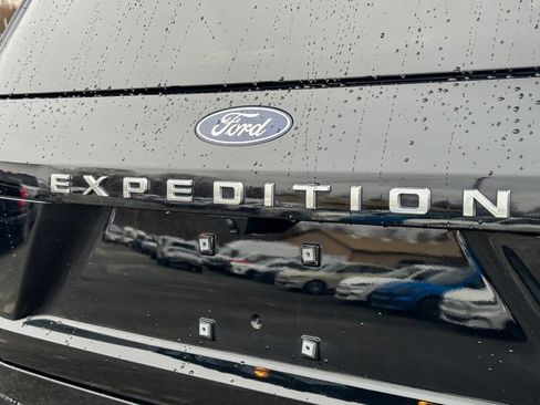 Used 2025 Ford Expedition Max Active image 18