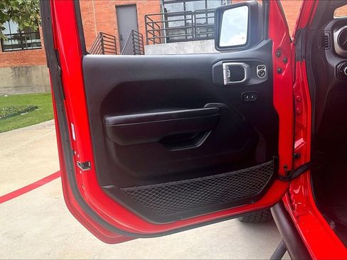 Used 2019 Jeep Wrangler Unlimited Sport S AWD/4WD image 25
