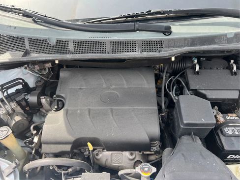 Used 2015 Toyota Sienna LE image 12