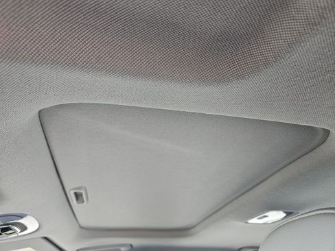 New 2025 Hyundai Elantra Limited image 26