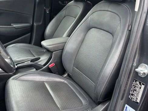 Used 2020 Hyundai Kona Limited image 15