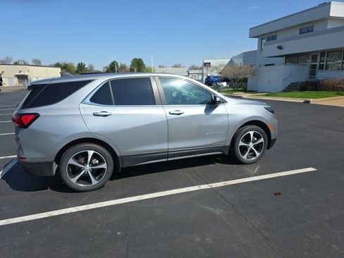 Used 2024 Chevrolet Equinox LT AWD/4WD image 8