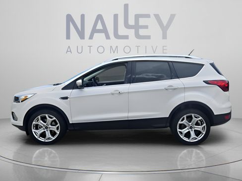Used 2019 Ford Escape Titanium FWD image 2