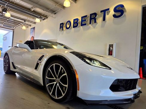 Used 2018 Chevrolet Corvette Grand Sport RWD image 13