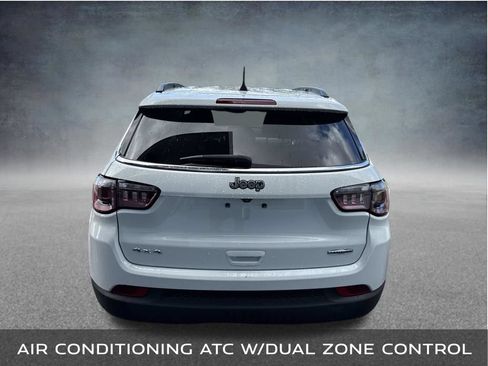 Used 2022 Jeep Compass Latitude w/ Convenience Group AWD/4WD image 4