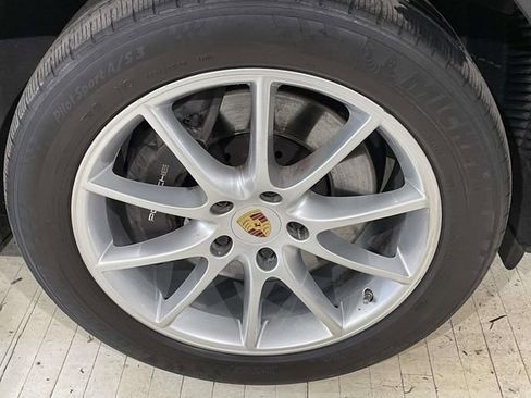 Certified 2022 Porsche Cayenne image 16