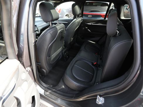 Used 2018 BMW X1 xDrive28i w/ Premium Package image 16