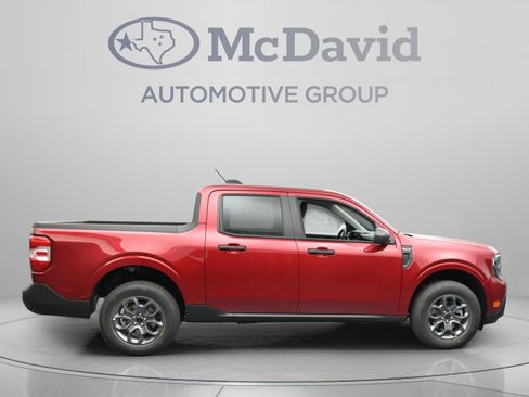 Used 2025 Ford Maverick XLT w/ Equipment Group 302A AWD/4WD image 9