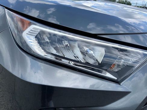 Used 2020 Toyota RAV4 XLE FWD image 27