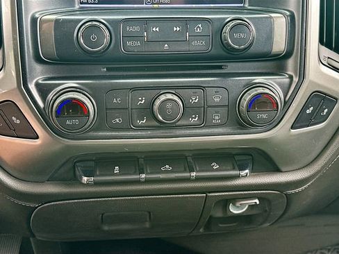 Used 2018 Chevrolet Silverado 1500 LTZ Z71 w/ Centennial Edition AWD/4WD image 17