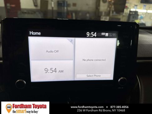 Used 2022 Toyota Corolla Cross LE w/ Moonroof Package image 22